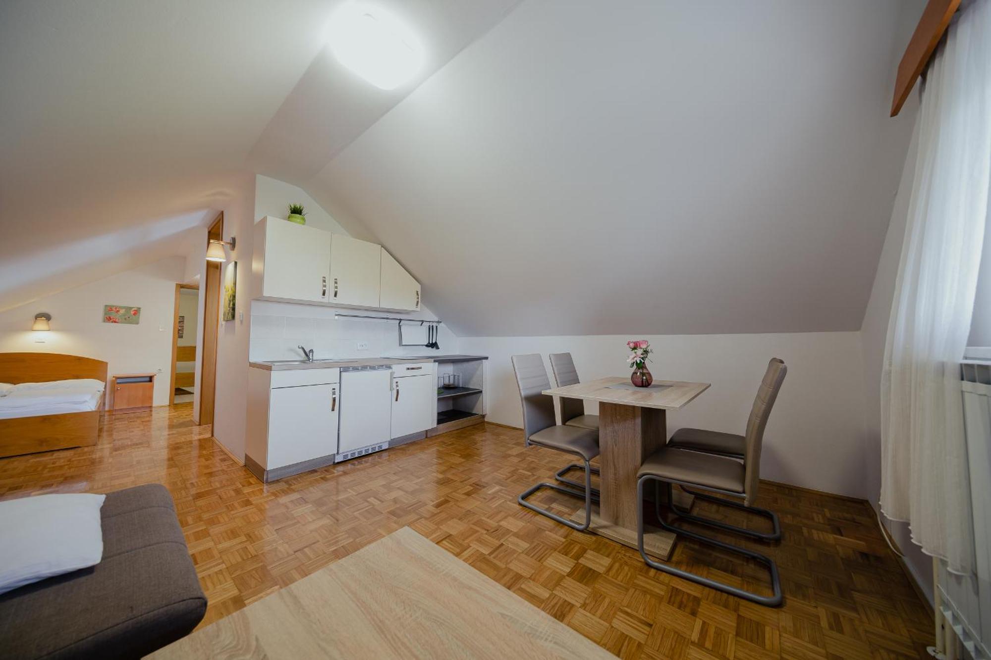 Hotel Maj Inn Moravske-Toplice Oda fotoğraf